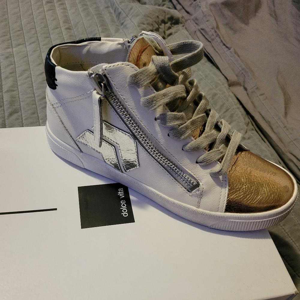 Dolce Vita The Zonya Sneakers
